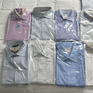 Great condition men’s button down shirts!